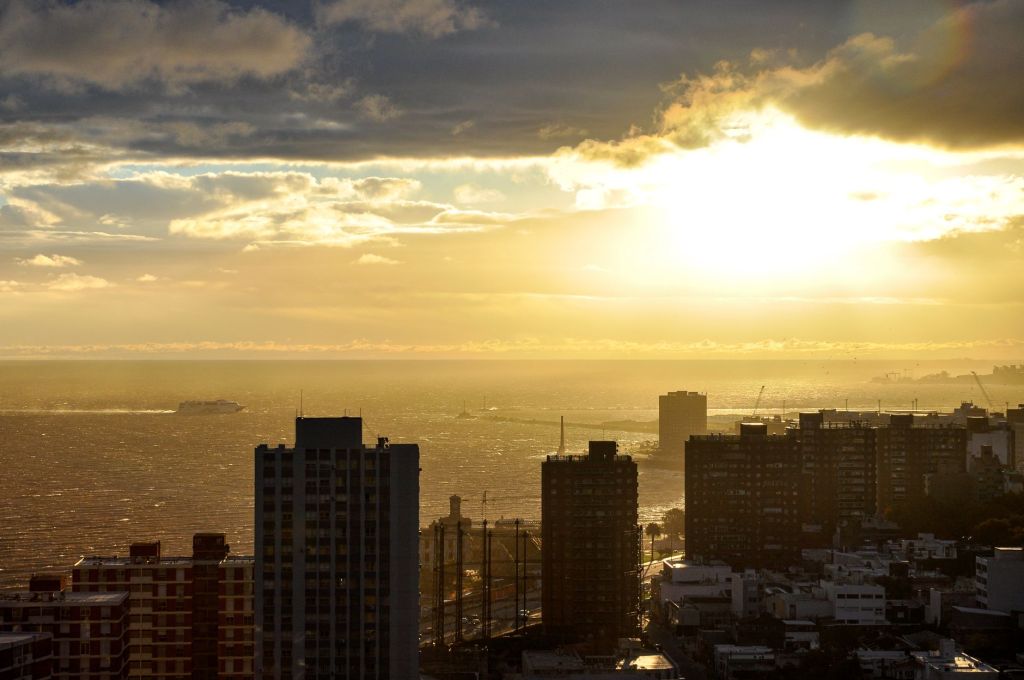 Comparativa: dónde rinde más el salario en Argentina, Uruguay y&nbsp;Chile